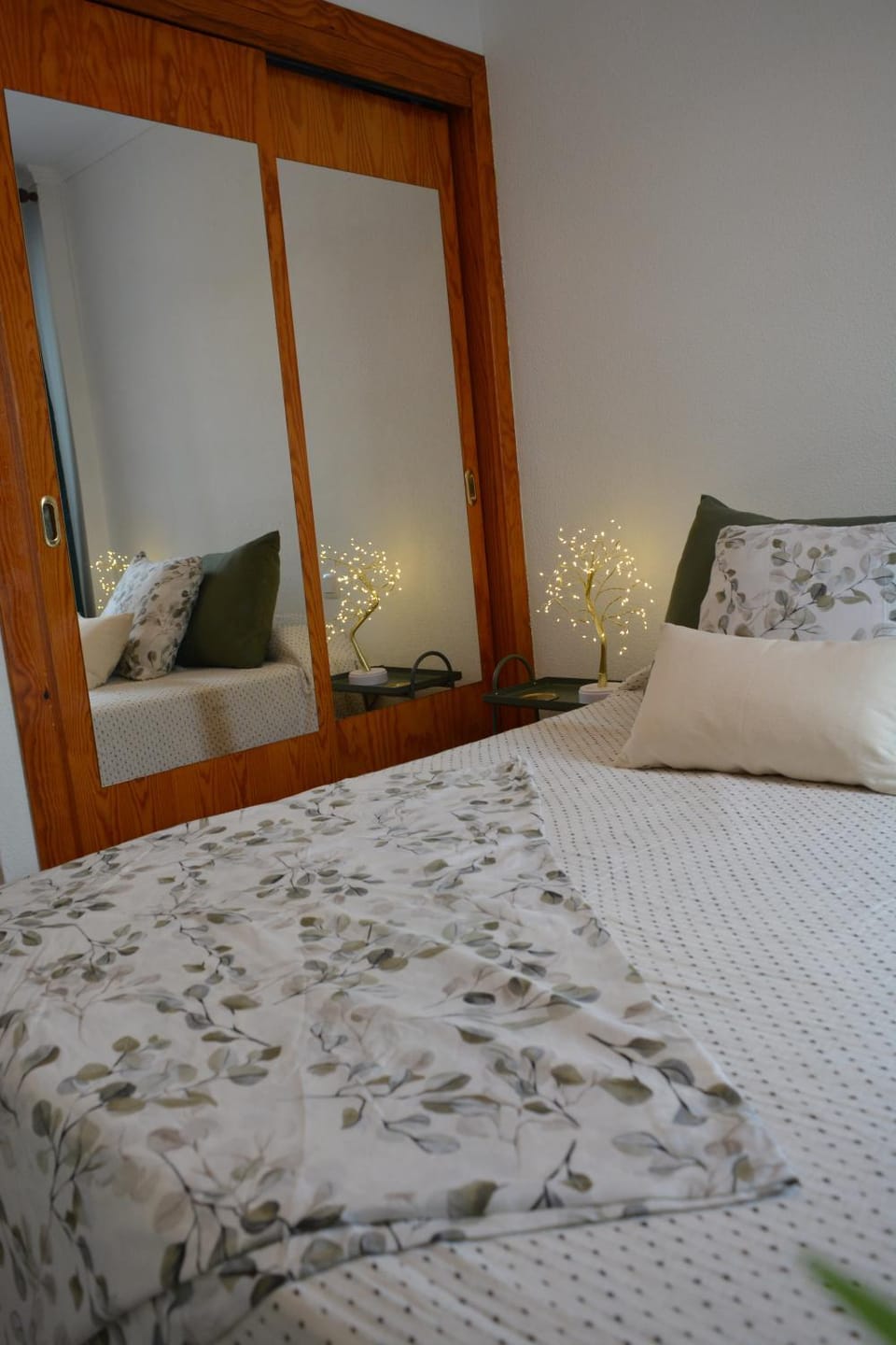 Bed, Decorative detail, Bedroom, Sunrise, Sunset, storage, wardrobe