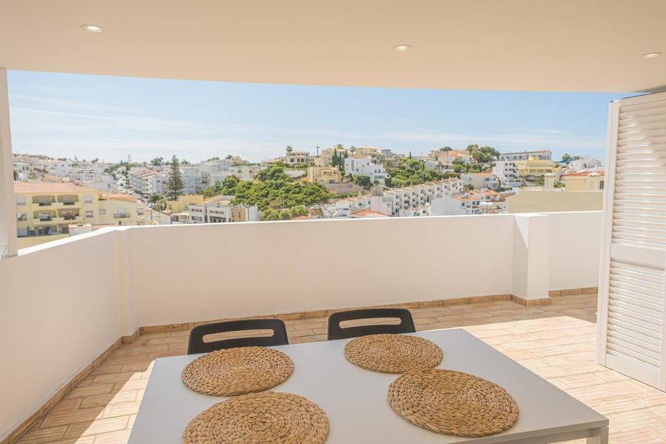 Patio, View (from property/room), Balcony/Terrace, City view, Sea view