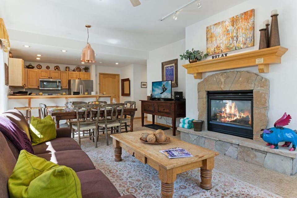 210 Aspenwood Lodge House in Edwards