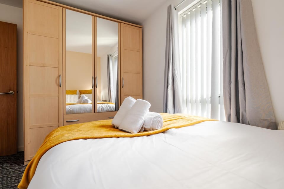 Bed, wardrobe
