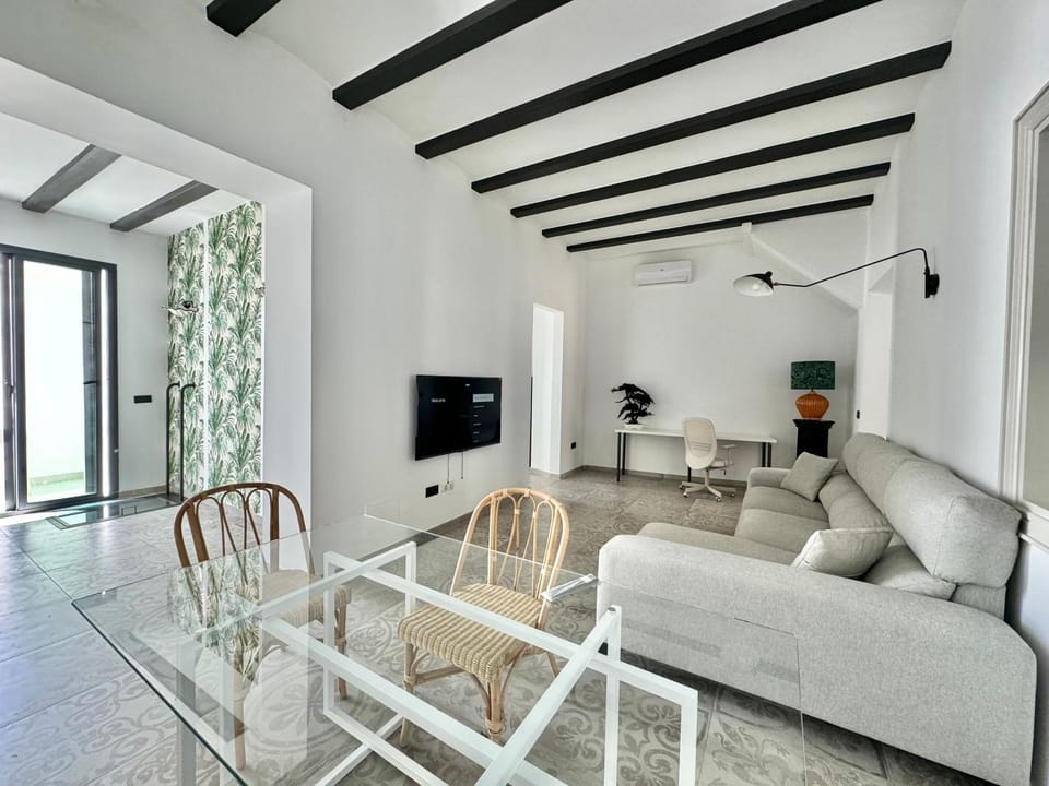 TV and multimedia, Living room, Seating area