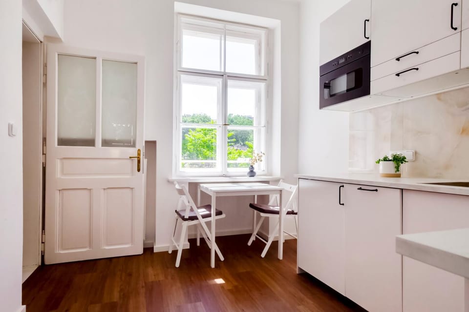 Kitchen or kitchenette, Dining area, pet friendly, stove