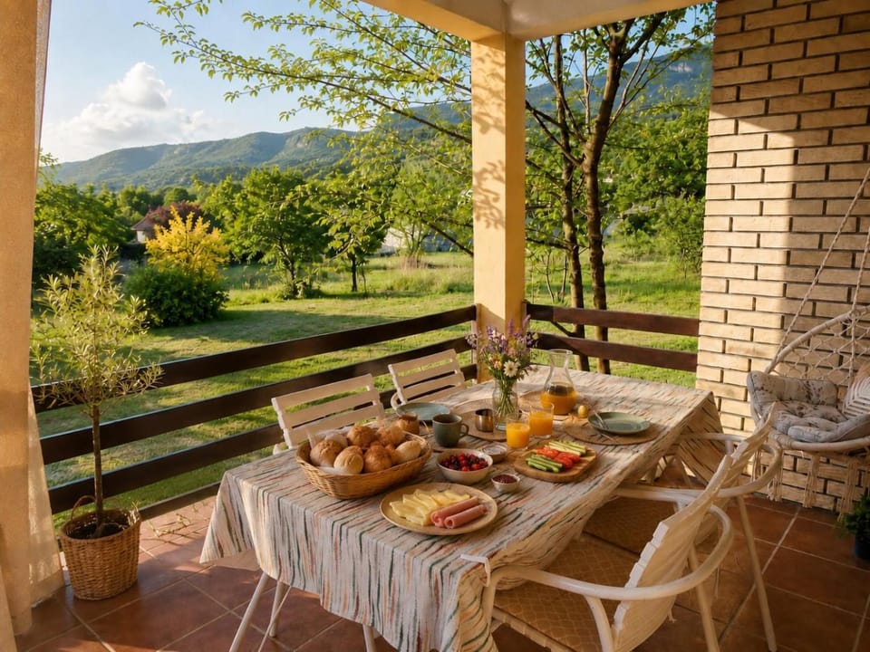 Spring, Day, View (from property/room), Balcony/Terrace, Garden view, Mountain view, Breakfast