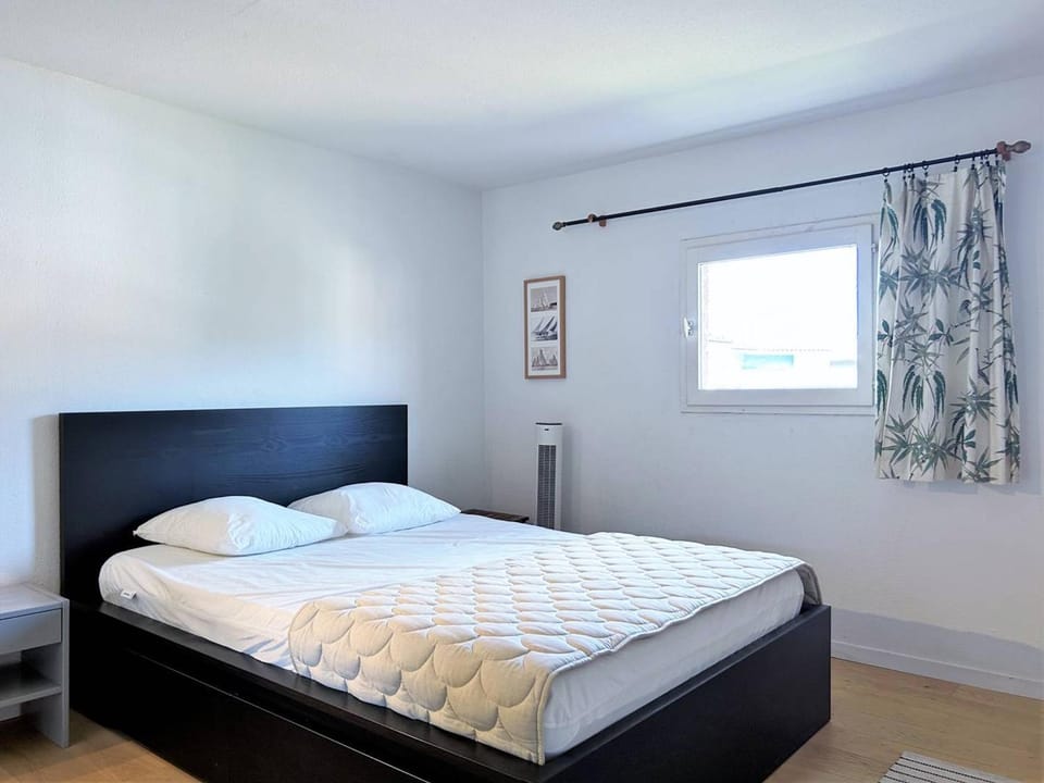 Appartement Duplex 100m Plage, Terrasse, Parking, 4 Couchages - Le Lavandou - FR-1-251-533 Apartment in Le Lavandou