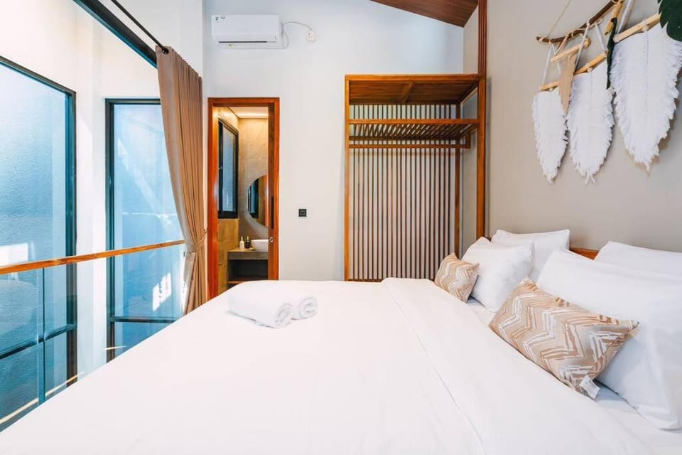 Nirav Uluwatu 2 Bedrooms Villa 1 br mezzanine Villa in Bali
