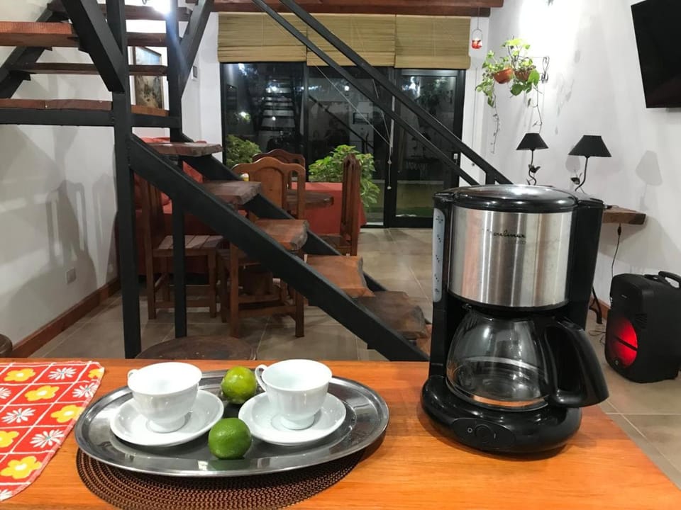 Coffee/tea facilities, Living room, Dining area