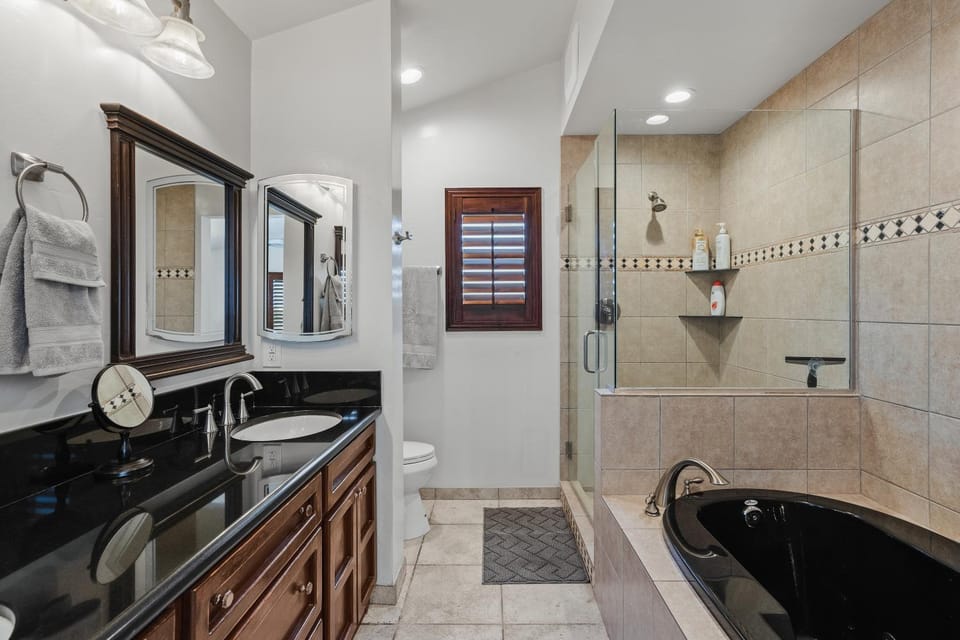 Peaceful Getaway with Renovated Amenities Apartment in Linda Vista