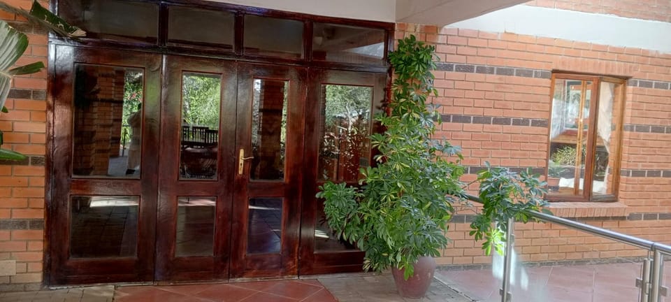 Hiddengem-Luxy-v enterprises PTY LTD Vacation rental in Africa