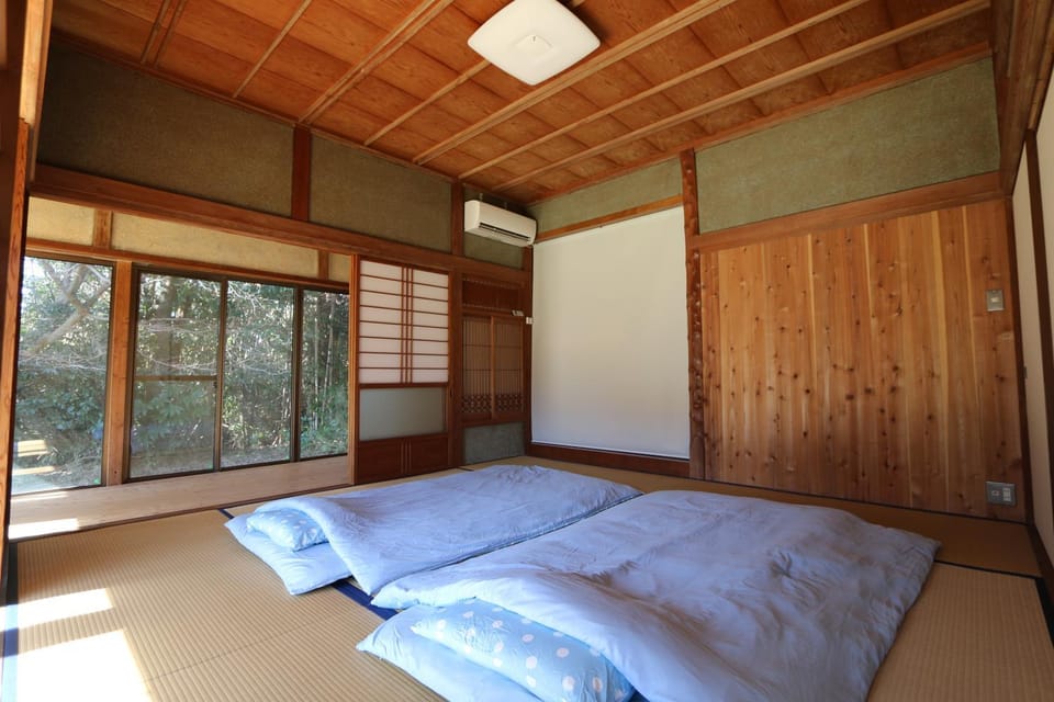 Bed, Photo of the whole room, Bedroom, air conditioner