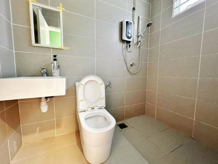 18PAX 5R4B AraSendayan 休闲客栈 House in Port Dickson