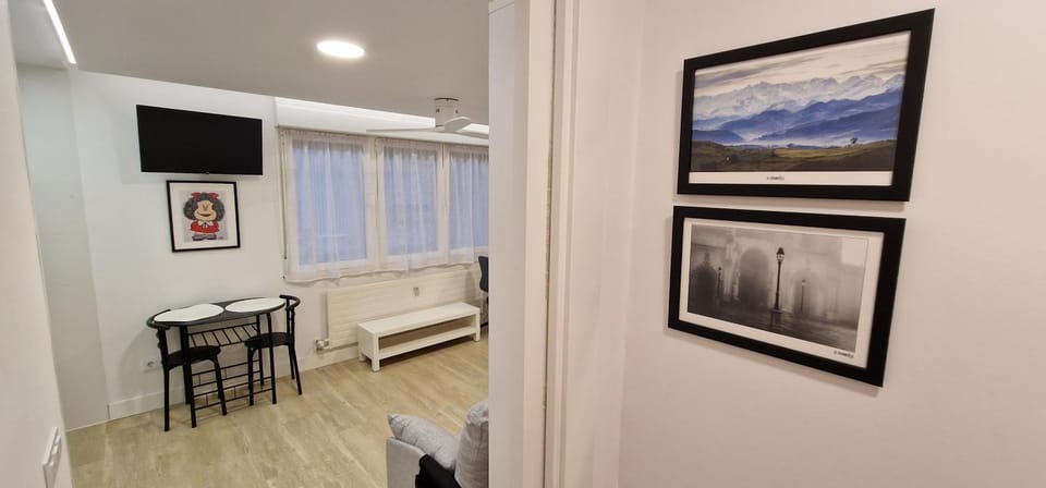 TV and multimedia, Living room, Dining area