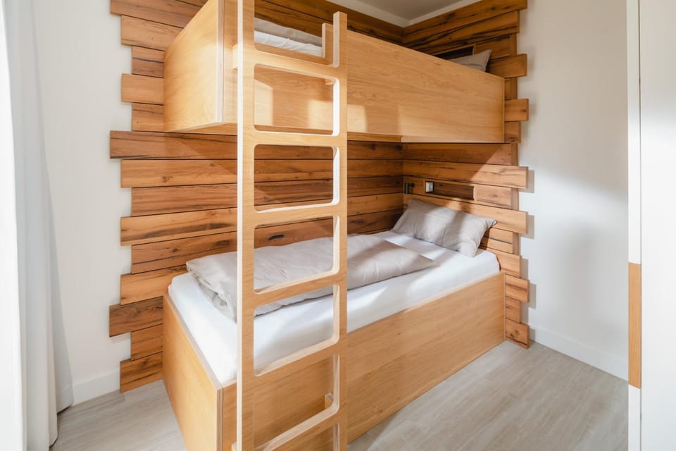 bunk bed