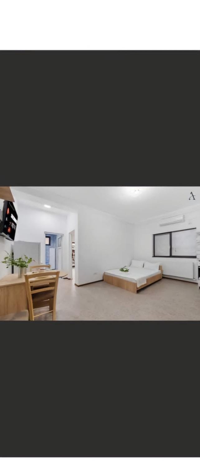 Living room, Photo of the whole room