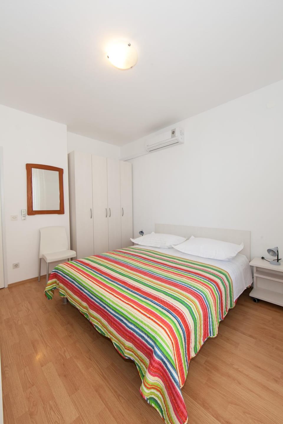 Bed, Bedroom, air conditioner