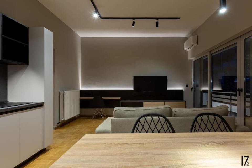Living room, Seating area, Evening entertainment