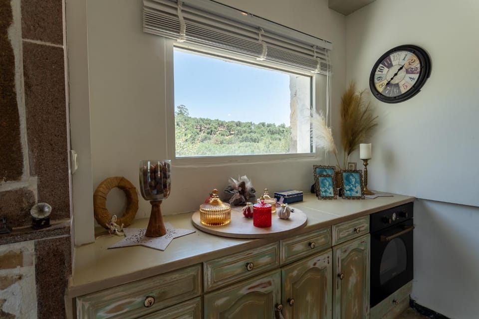 Coffee/tea facilities, Kitchen or kitchenette, Food and drinks