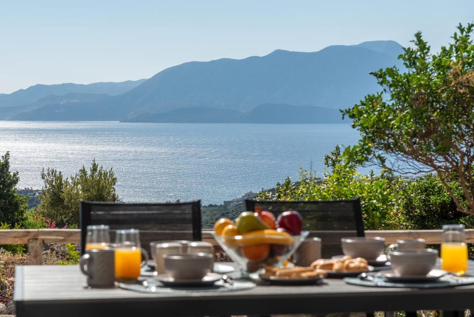 Day, Natural landscape, Mountain view, Sea view