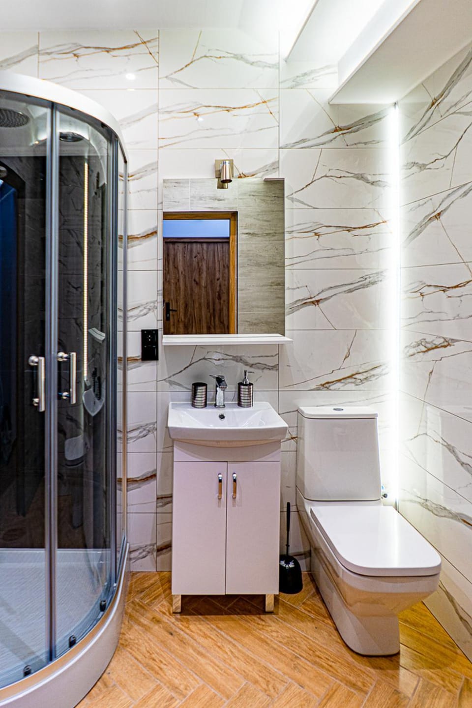Shower, Toilet, Bathroom