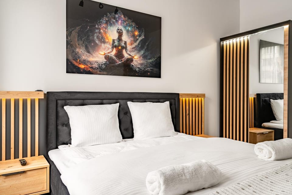 Bed, Decorative detail, Bedroom, wardrobe