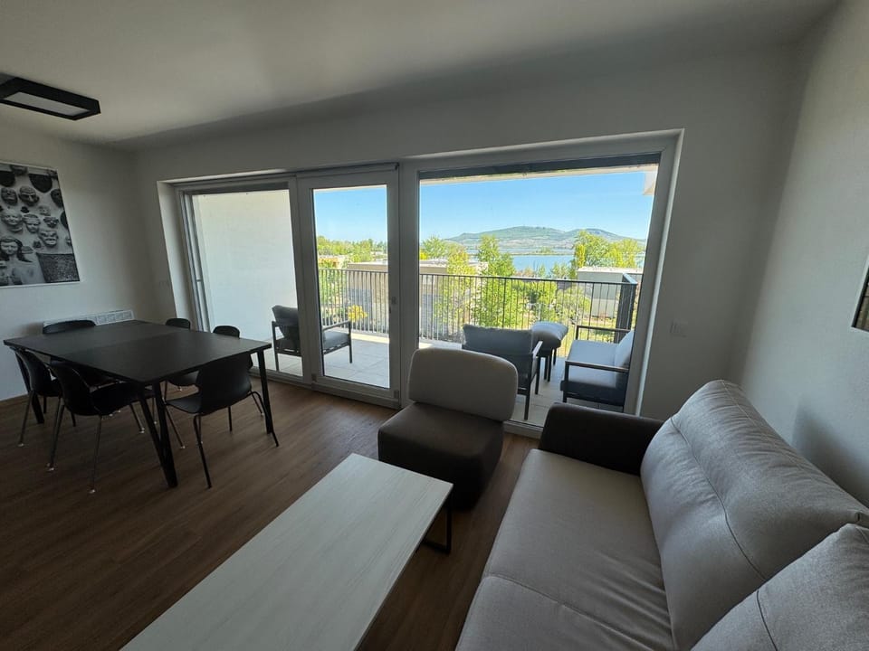 Apartmány Římský vrch s úžasným výhledem na Pálavu Apartment in South Moravian Region