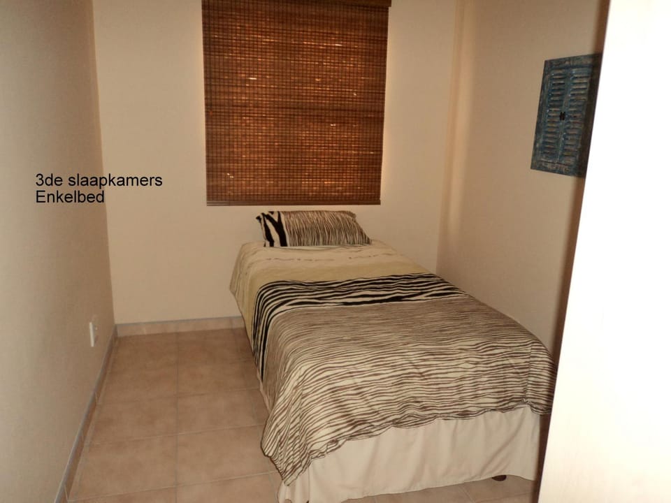 Bedroom, wardrobe