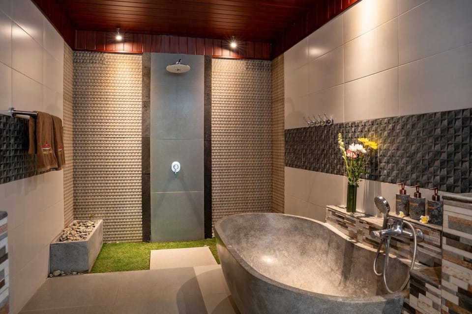 Bathroom, Bath