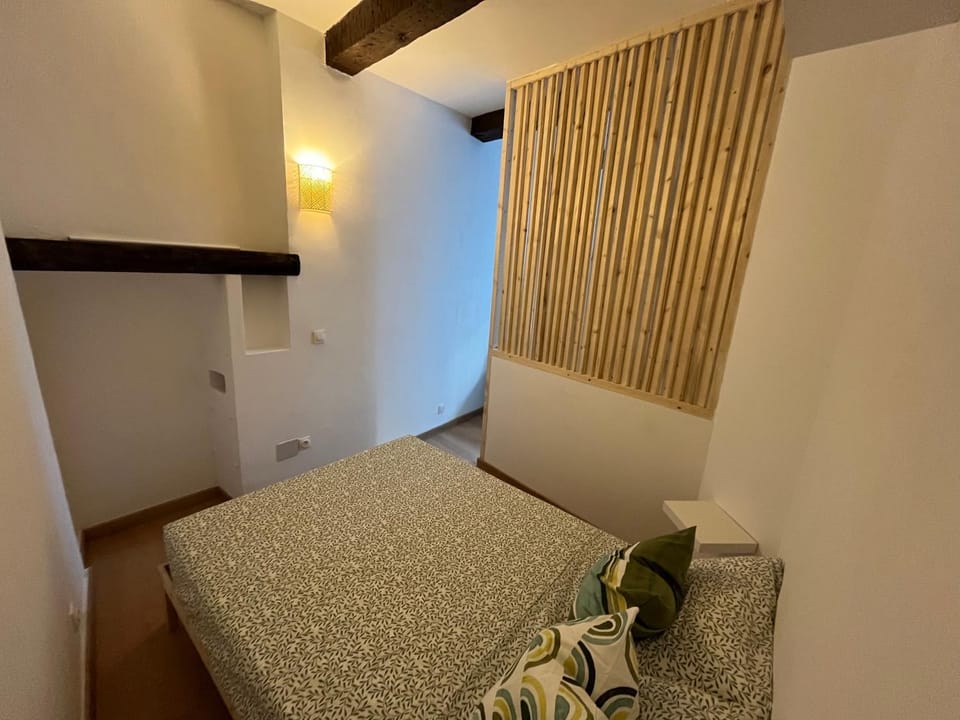 Bed, Night, Photo of the whole room, Bedroom