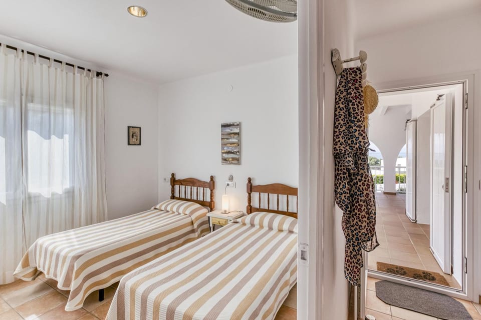 Property building, Living room, Bedroom