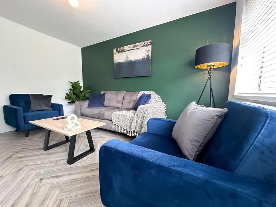 Marham House by Blue Skies Stays House in Middlesbrough