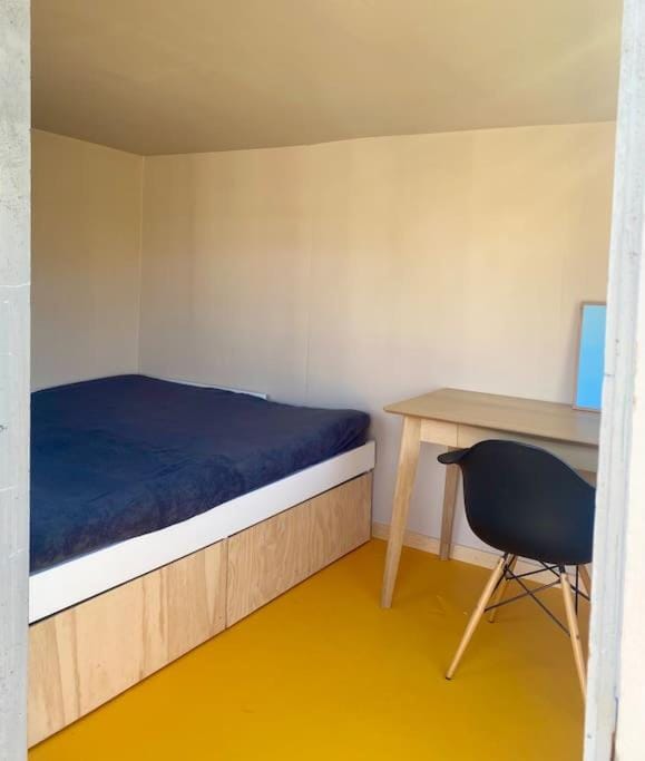 Bolig med sommerhusvibes, 80 meter fra badesø Villa in Central Denmark Region