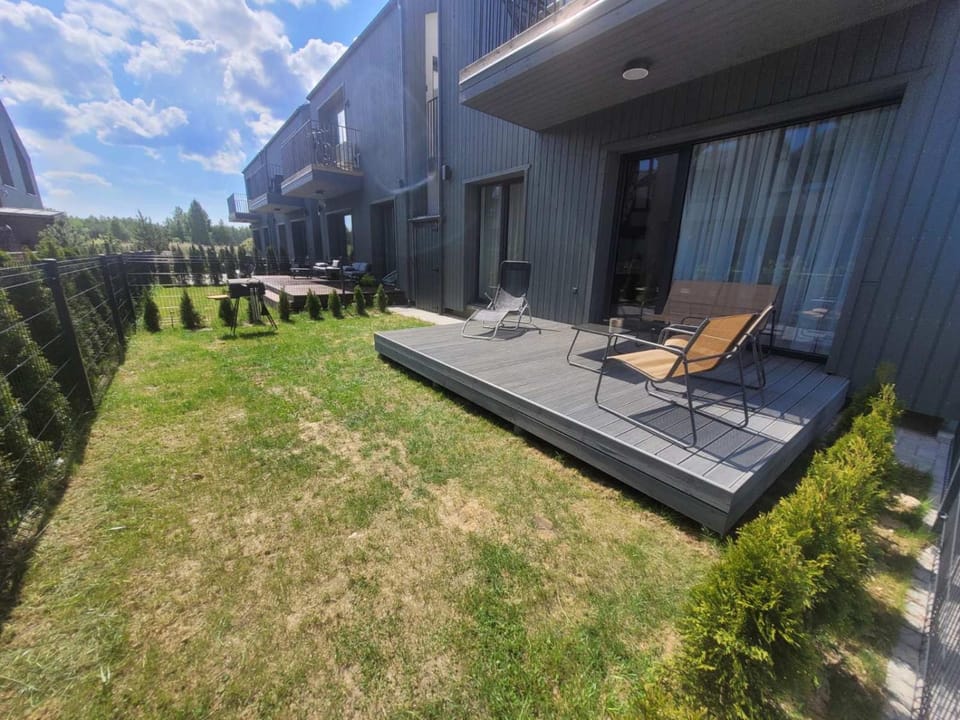 Patio, Seating area