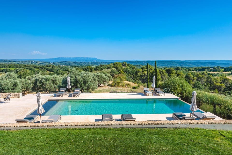 Domaine de la Colline House in Provence-Alpes-Côte d'Azur