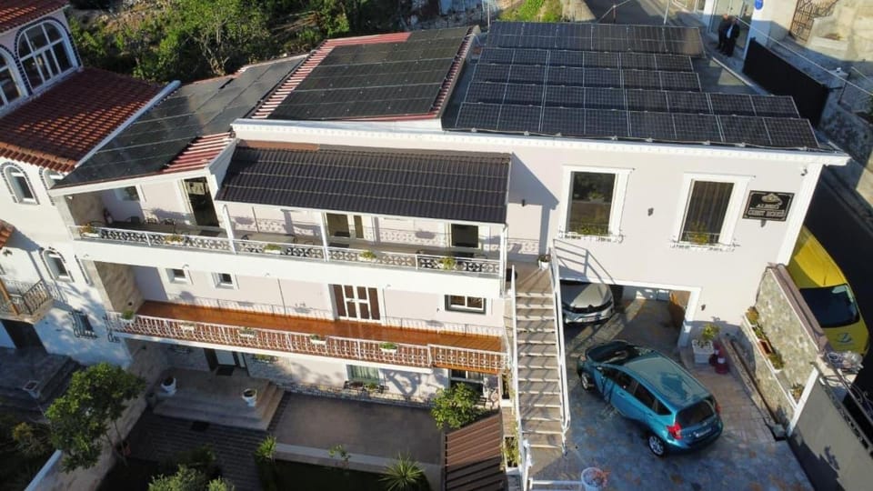 Alesio Guest House Bed and Breakfast in Tirana County, Albania