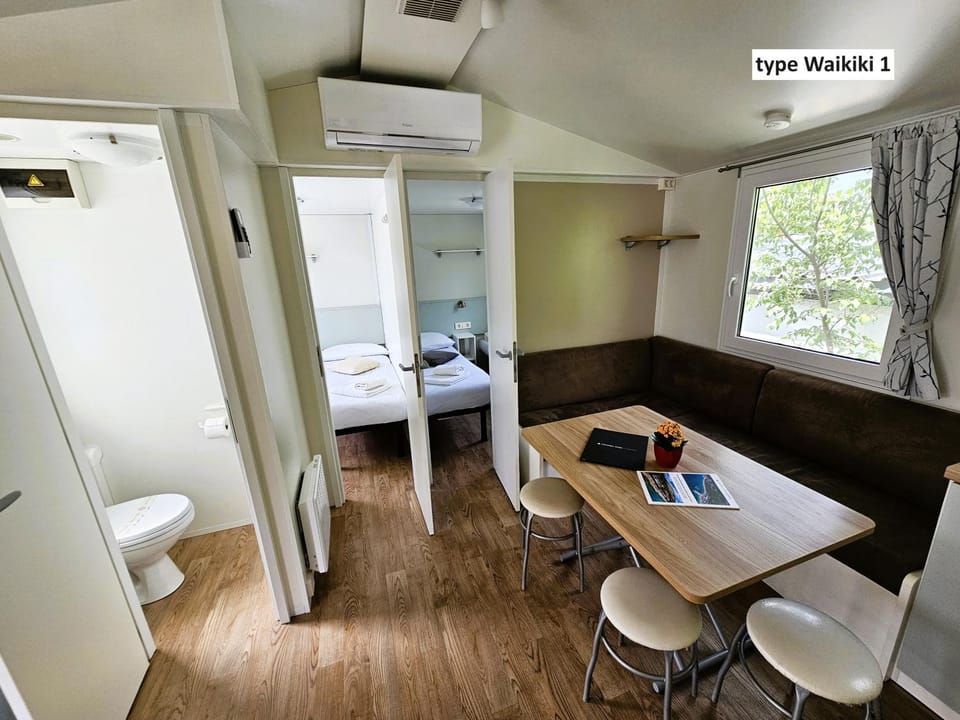 Living room, Photo of the whole room, Seating area, Dining area, Bedroom, air conditioner
