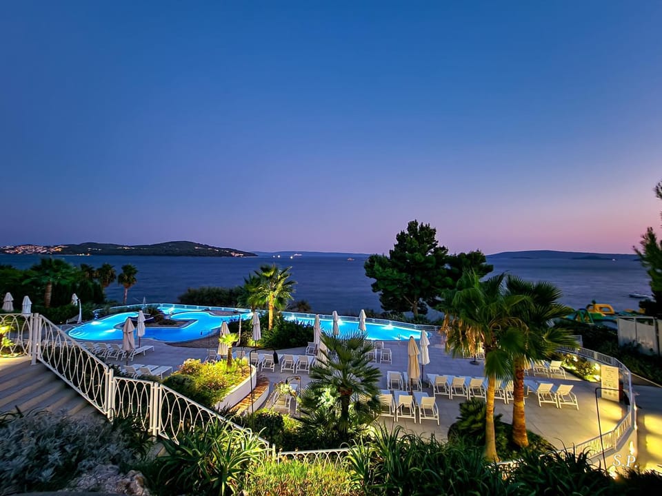 Natural landscape, Sea view, Swimming pool