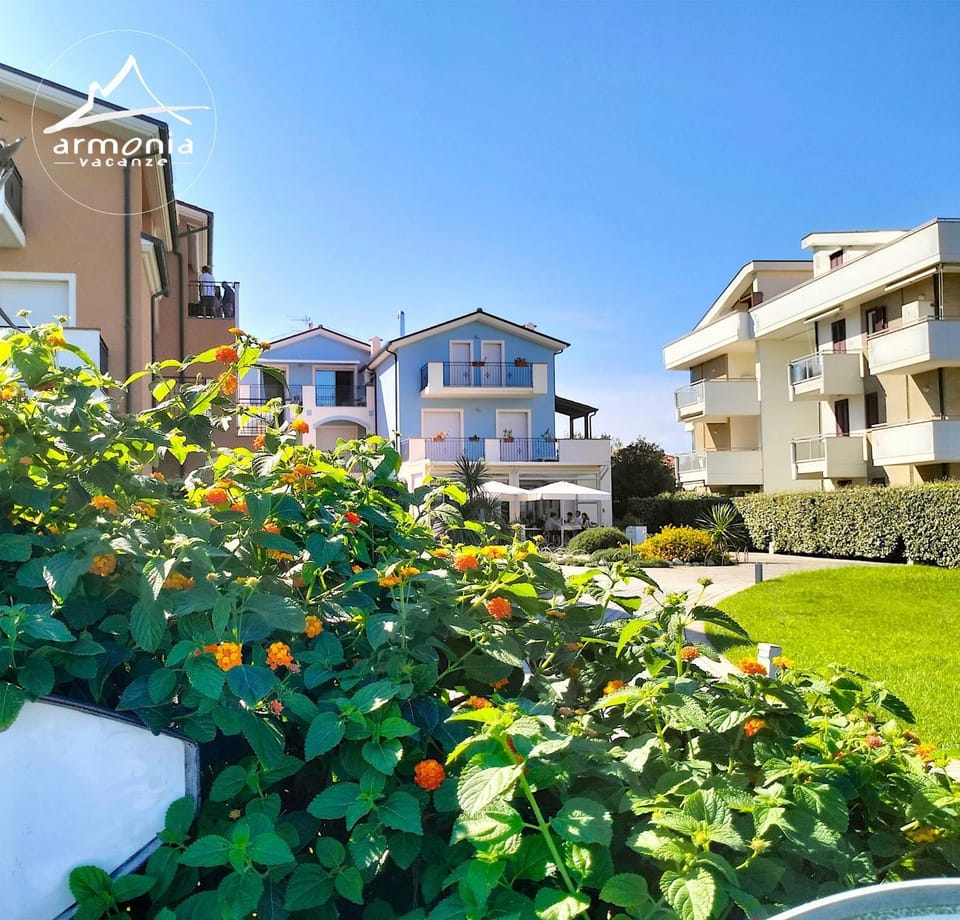 Property building, Garden view