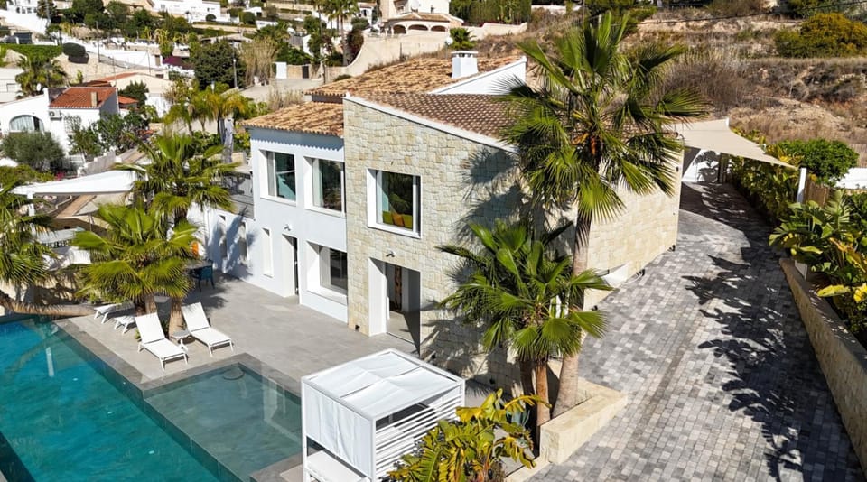 Property building, Bird's eye view