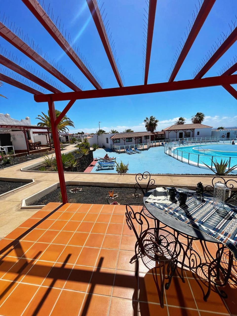 Patio, Day, Natural landscape, Solarium, View (from property/room), Balcony/Terrace, Balcony/Terrace, Dining area, Pool view, Sea view, Swimming pool, sunbed