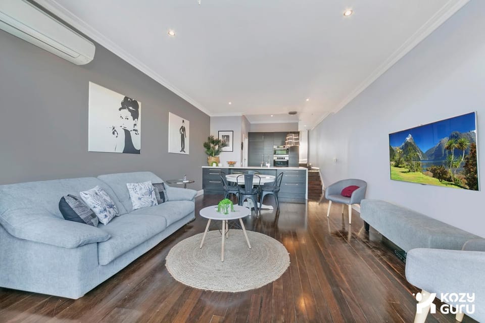 KozyGuru | Rozelle | 3 Bed Family House House in Rozelle