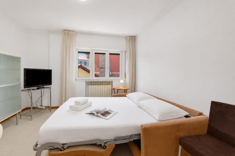 Matteo's Sanremo Flat Walk to Sea for 4 - Happy Rentals Apartment in Sanremo