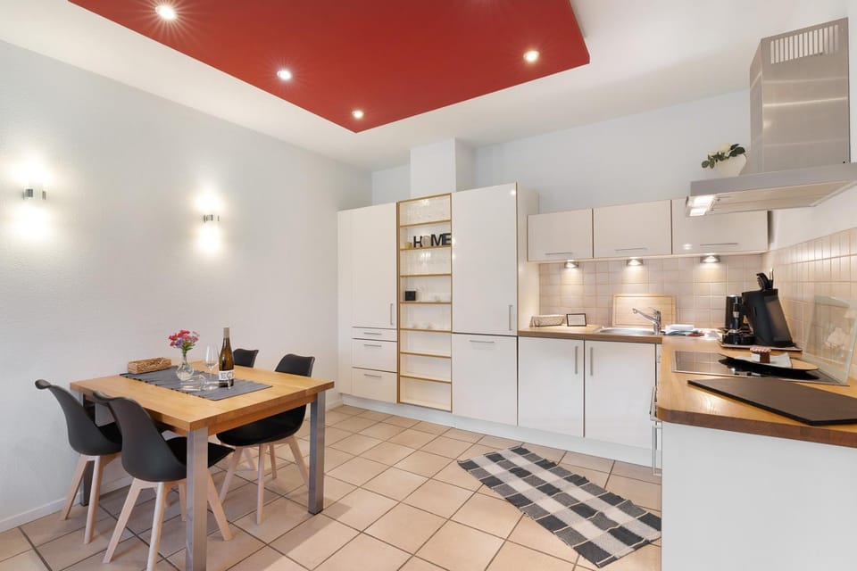 Property building, Kitchen or kitchenette, Living room