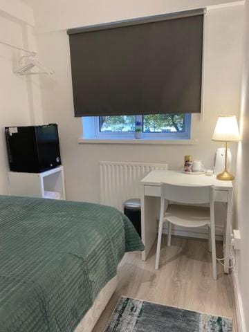 PRIVATE ROOM IN SIDMOUTH STREET, KINGS CROSS Bed and Breakfast in London Borough of Islington