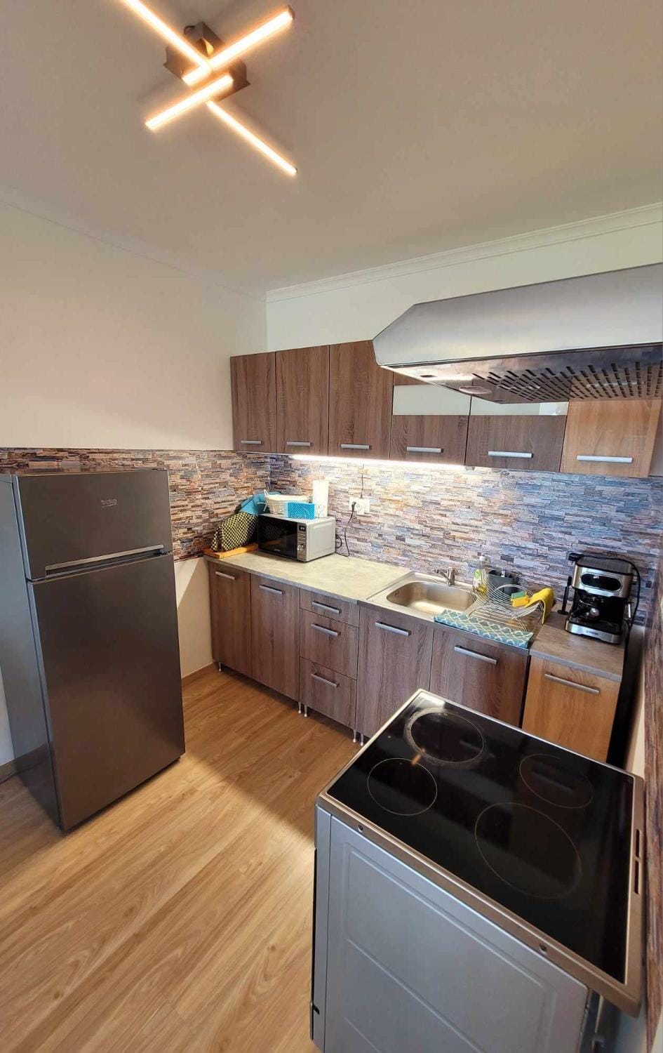 Kiadó közvetlen vízparti 1 szoba, nappali minim 2 ejszakára Apartment in Siófok