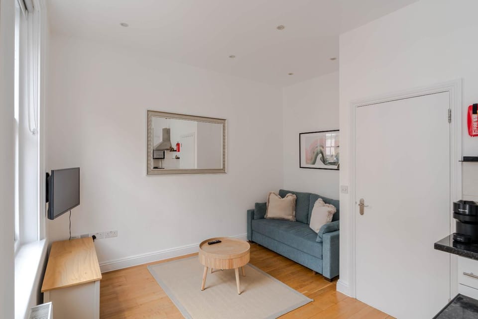 Central 1-bed Flat - by Oxford Circus - Sleeps 4 Apartment in City of Westminster