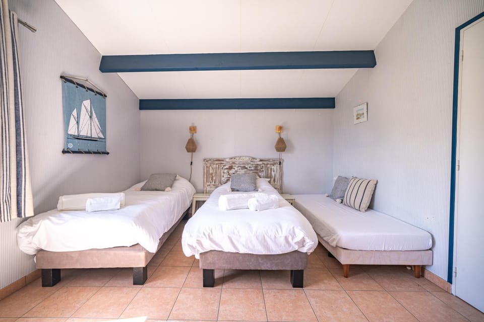 Bedroom, heating