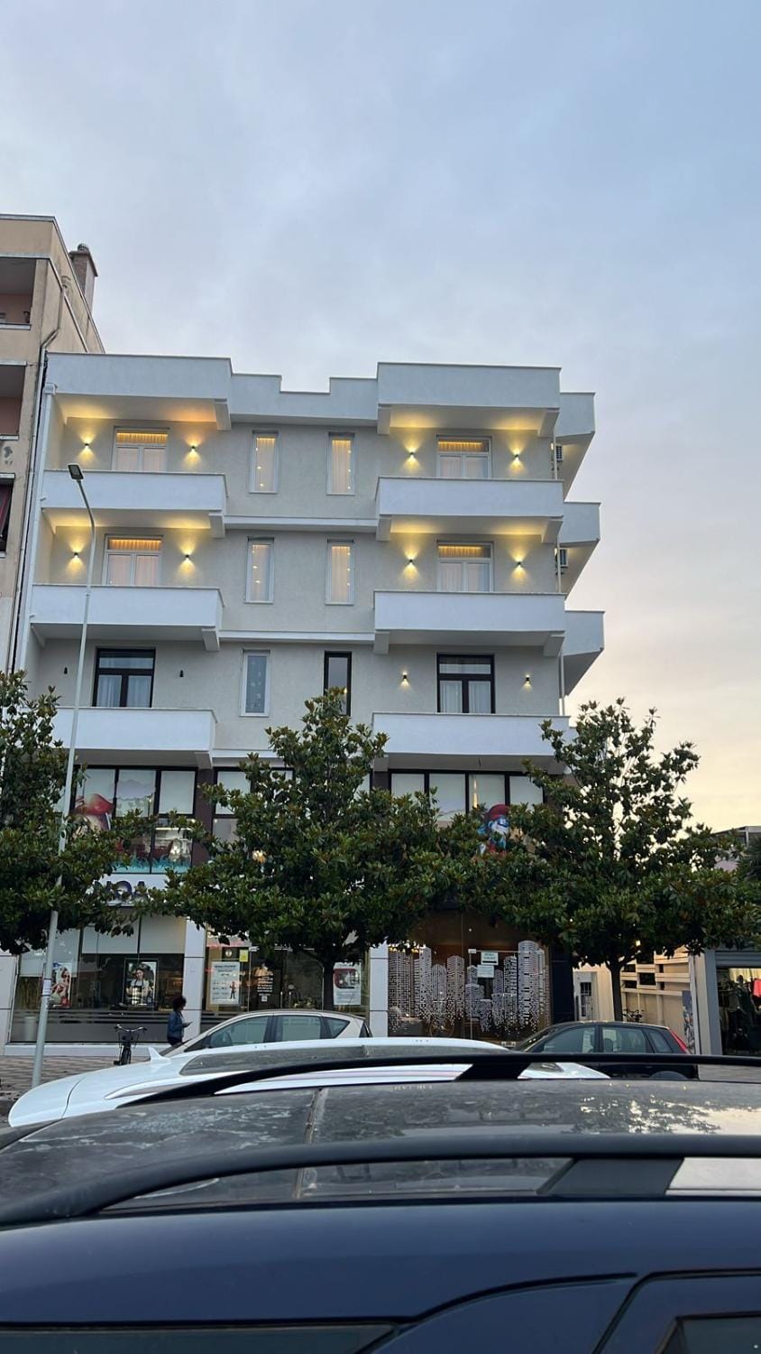 Property building, Location