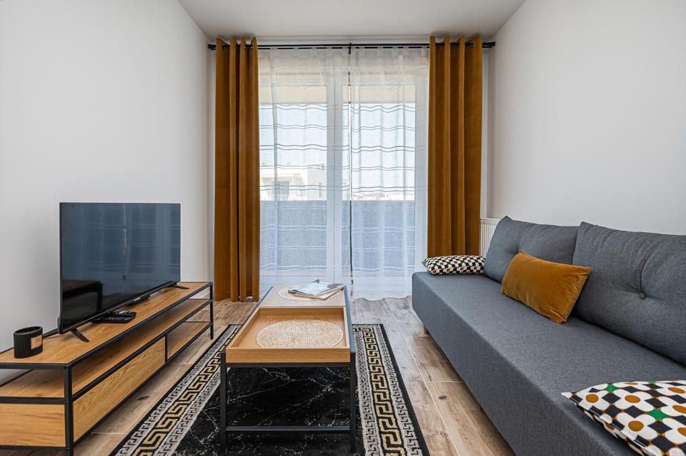 Living room, Seating area, Evening entertainment