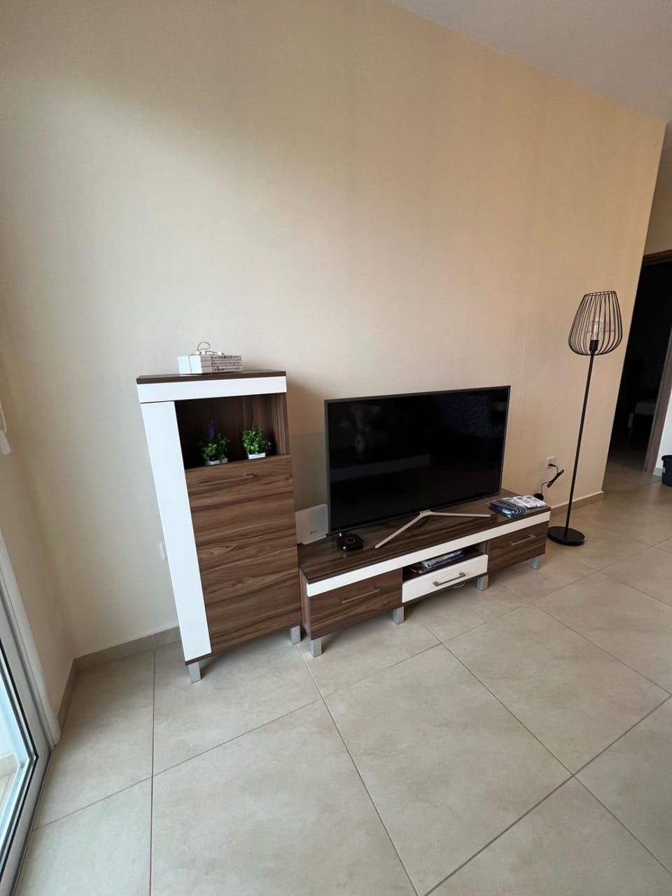 TV and multimedia, Evening entertainment