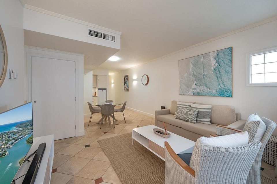 Chic Hastings Street Apartment Apartment in Noosa Heads