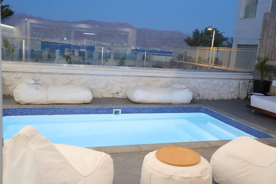 Pool view, Swimming pool